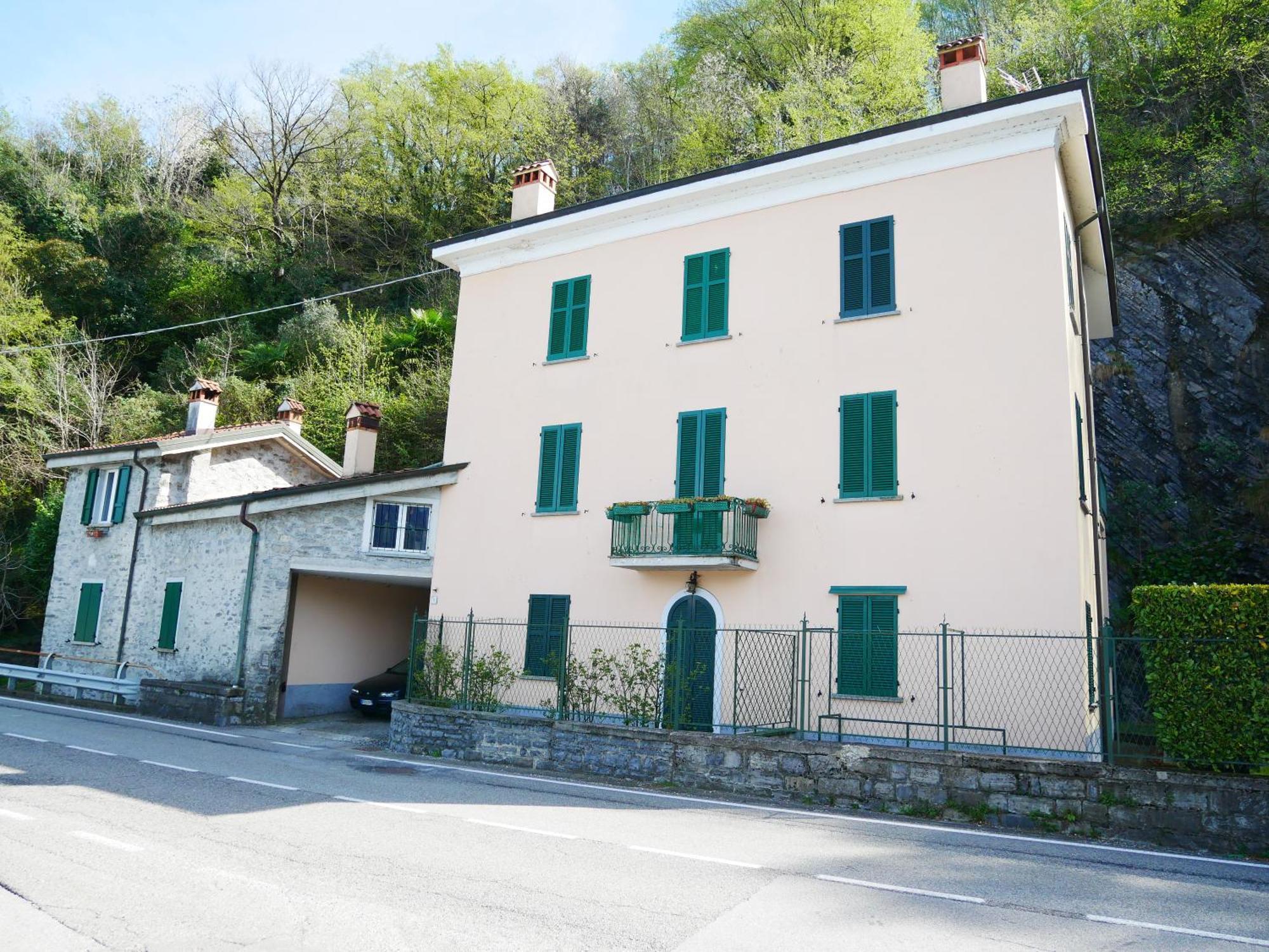 La Riva Appartamento Perledo Exterior foto